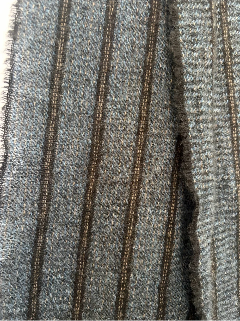 John Varvatos men’s 100% cashmere striped scarf - Picture 7 of 7
